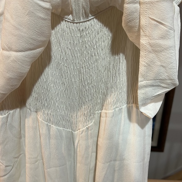 White spaghetti strap ruched waist romper - Picture 6 of 7